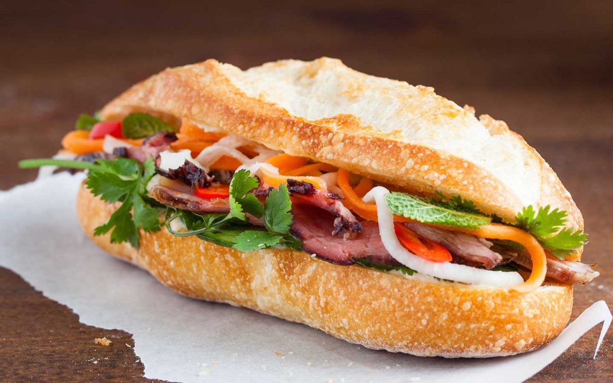 Bánh mì Việt Nam là món bánh kẹp 