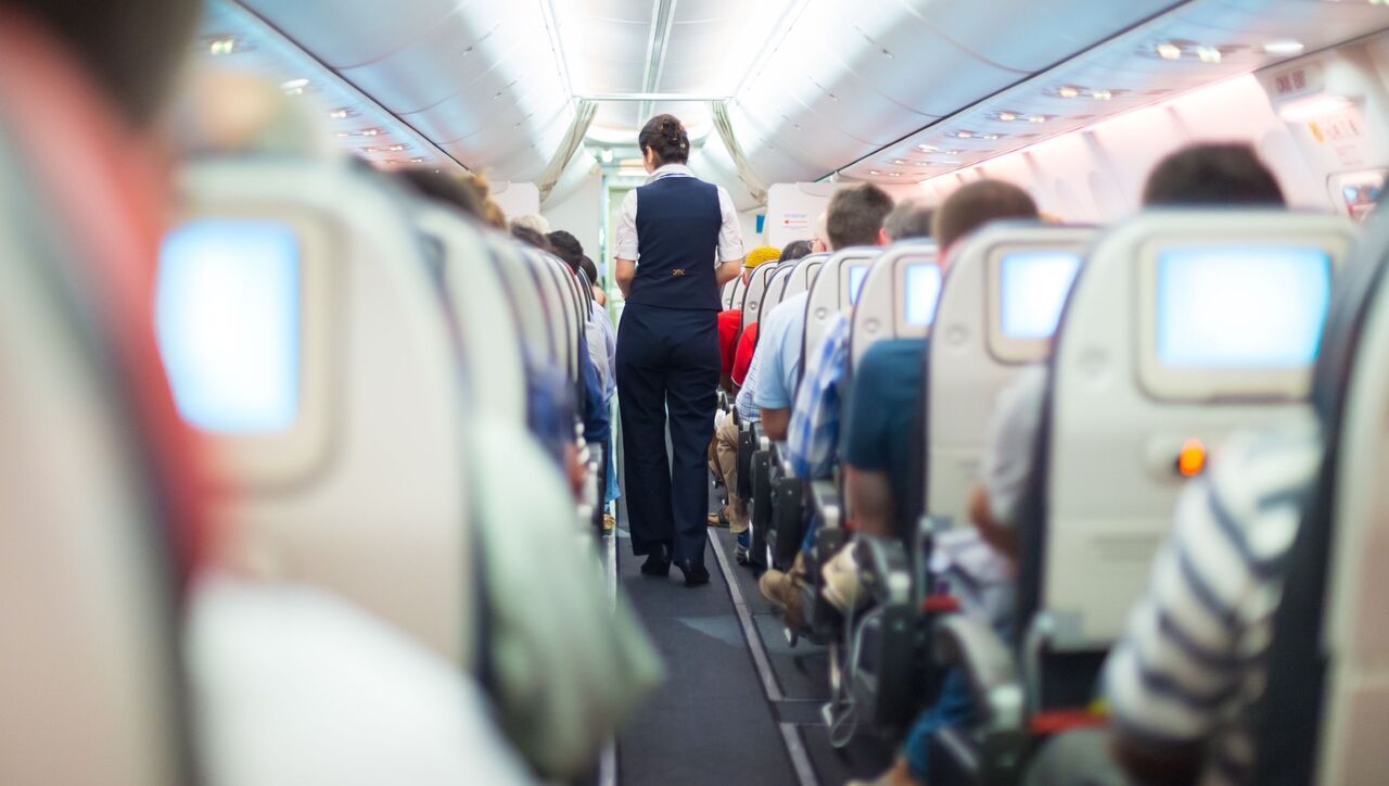 Điều hành khách cần biết khi lên máy bay