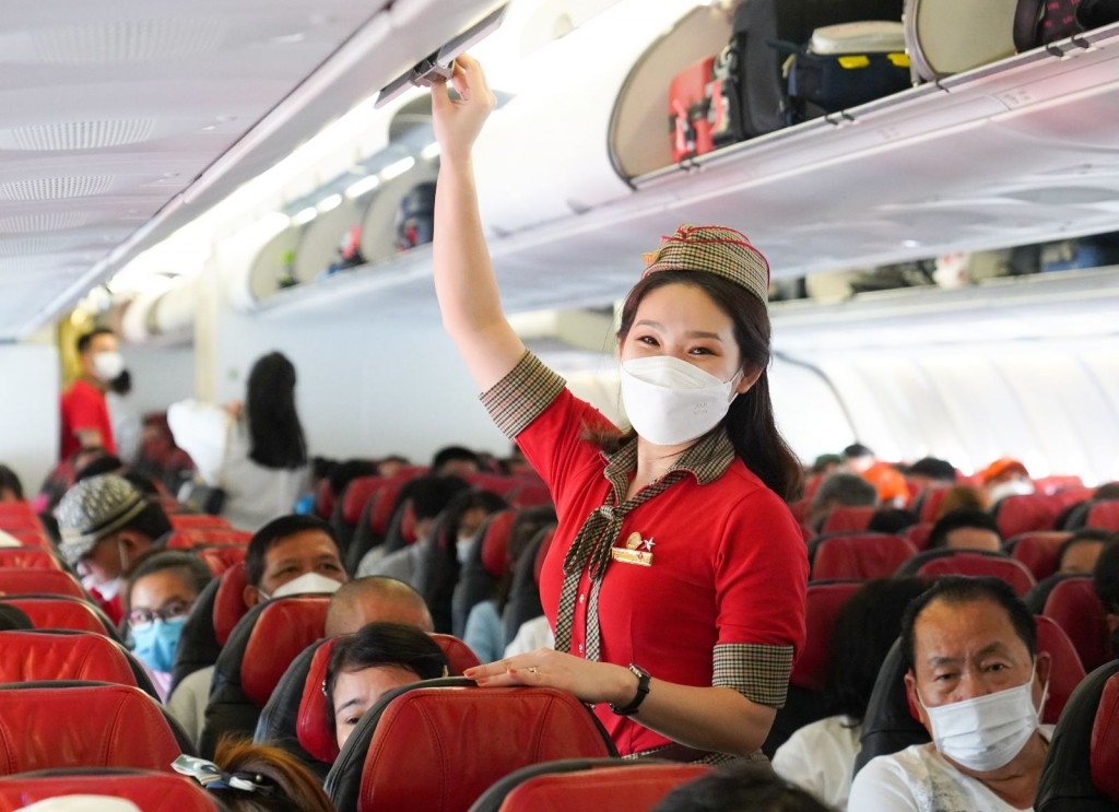 Vietjet đoạt giải quốc tế: Top 10 hãng bay giá rẻ hàng đầu thế giới 2022