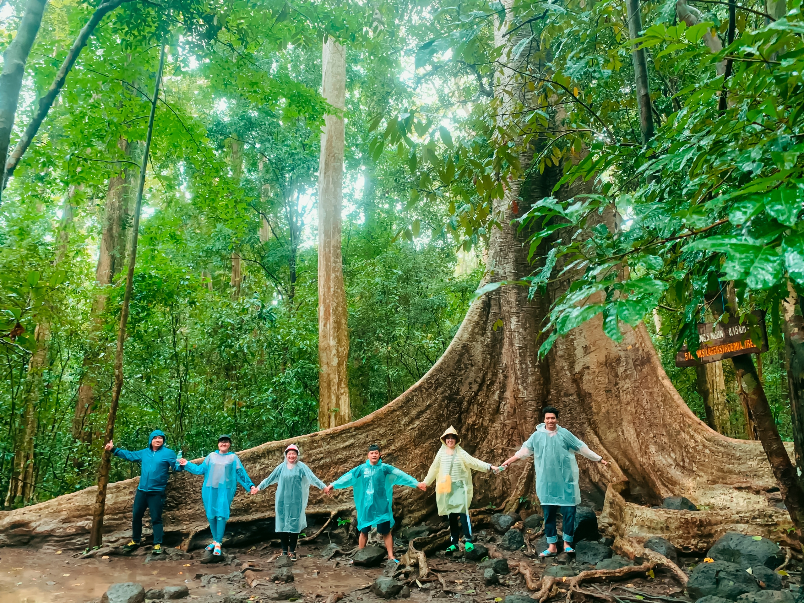 04 ĐIỀU LÀM NÊN THƯƠNG HIỆU 