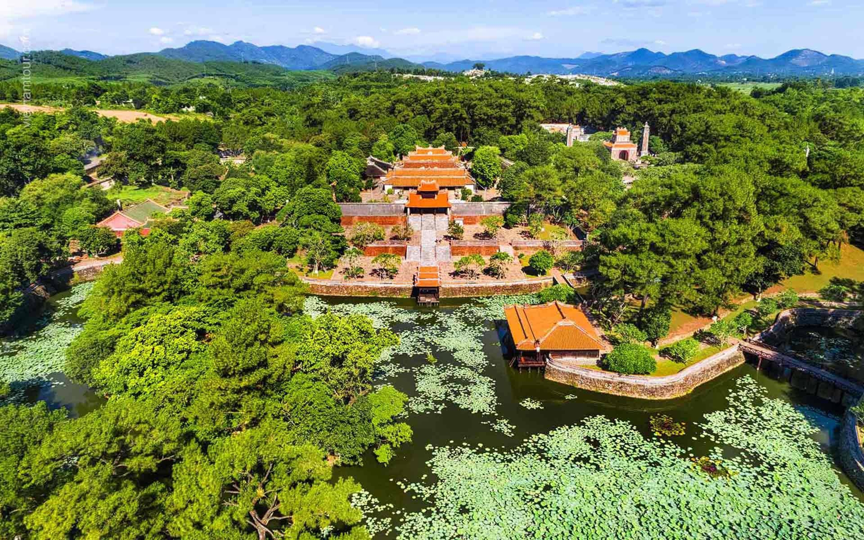 Hue City Tour By Boat