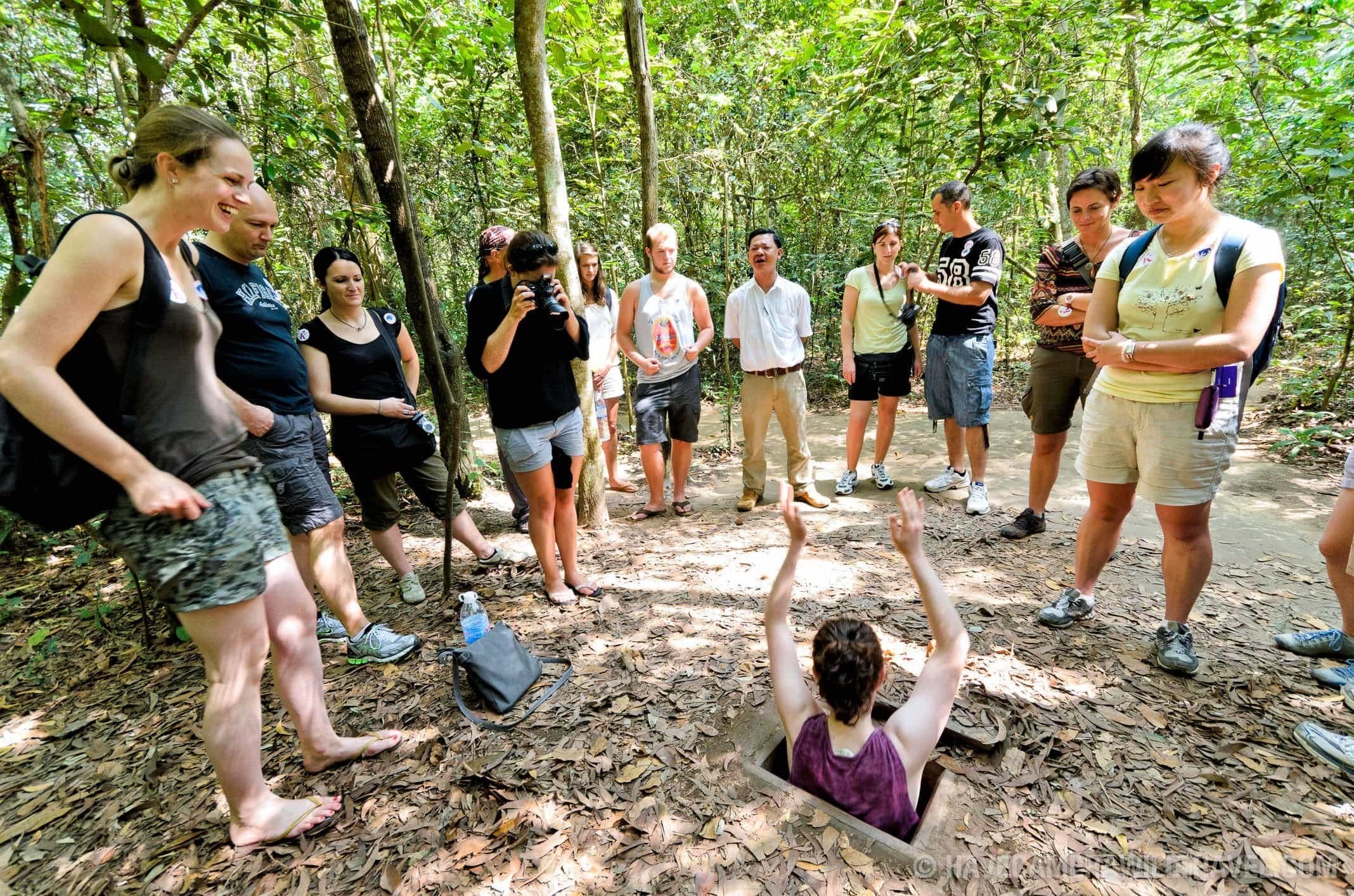 cu-chi-tunnels.jpg