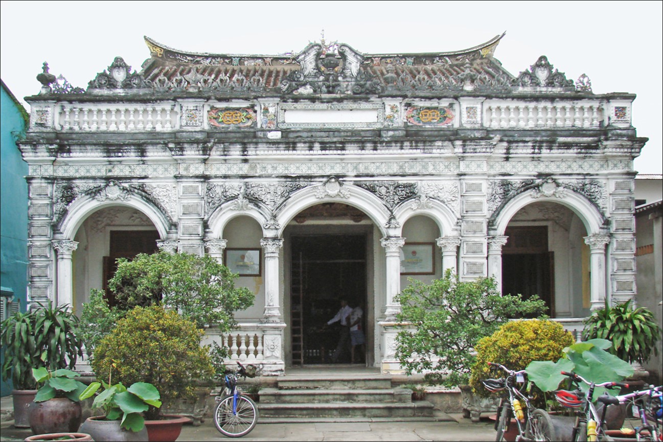 huynh-thuy-le-ancient-house.jpeg